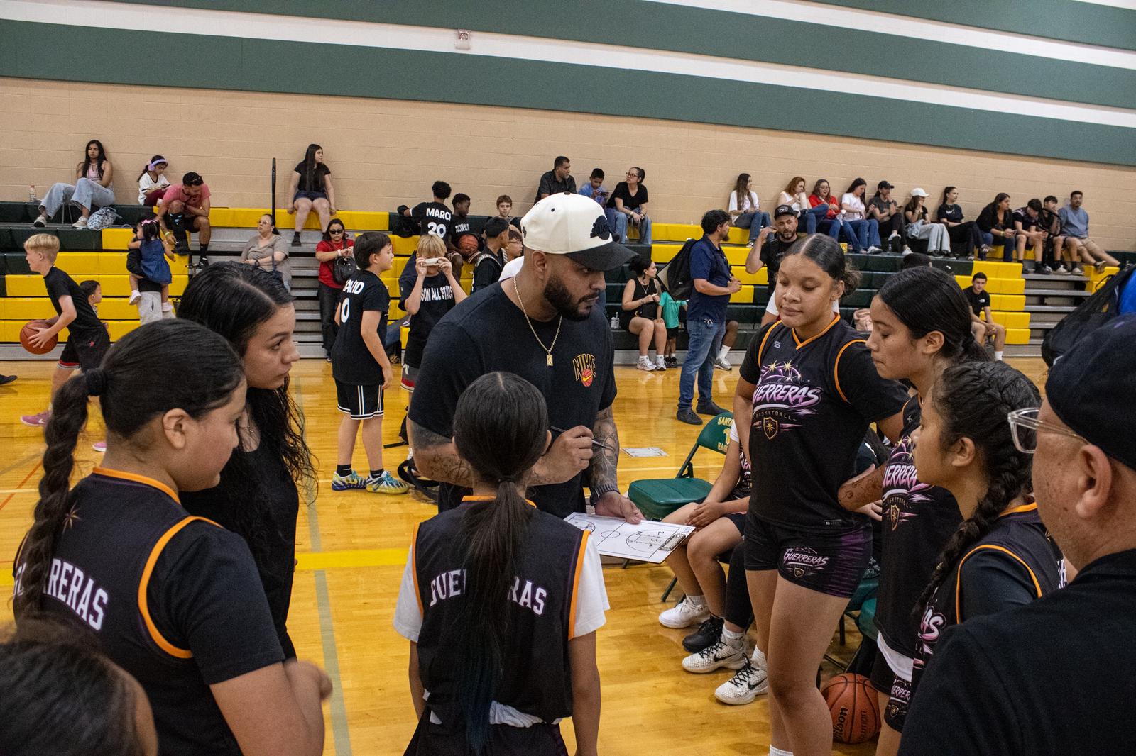 Guerreras moment — One huddle. One mission.